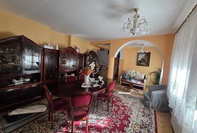 Vand casa P+M zona Eminescu - 8