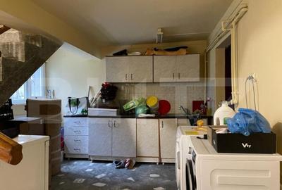 Casa cu 4 camere, 300mp, Ungheni - 2