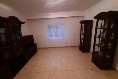 Casă cu 4 camere în Năvodari - 4