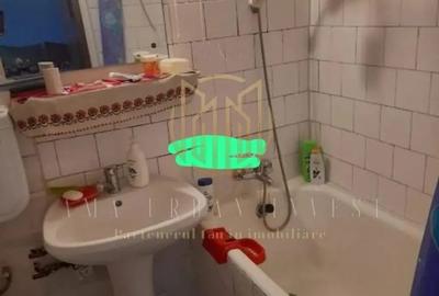 Apartament cu 3 camere decomandat în Titan - 3