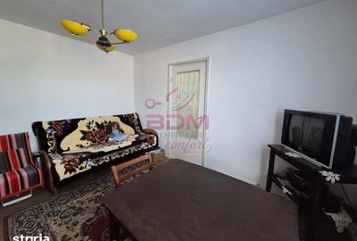 Apartament cu 3 camere semidecomandat în Micro 1 - 6