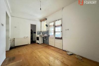 Casa individuala cu 3 camere si teren de 952 mp, zona Crisan - 17