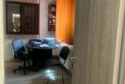 Casa la sol, renovata ,caramida, pentru locuit sau spatiu birouri, zona  buna - 15