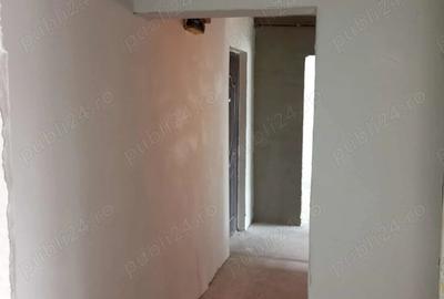Apartament cu 2 camere decomandat în Micro 3 - 7