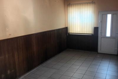 Spațiu comercial, de 42 mp, în Central - 2