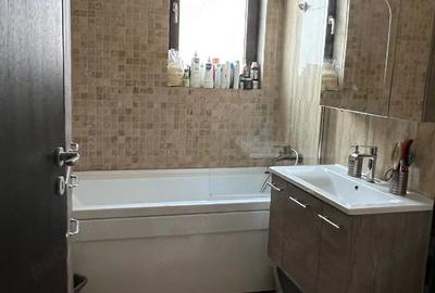 Apartament cu 2 camere decomandat în Roșu - 2