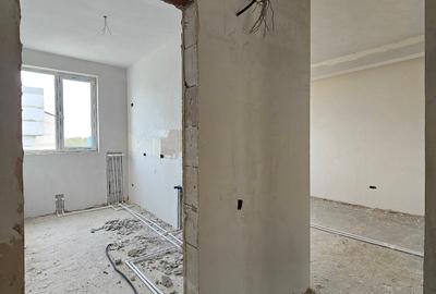 Apartament cu 3 camere decomandat în Km 5 - 3