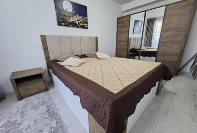 Apartament cu 2 camere decomandat, mobilat în Tractorul - 1