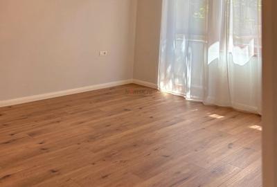 Apartament cu 3 camere semidecomandat, mobilat în P-ța Rosetti - 11