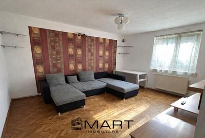Apartament cu 3 camere semidecomandat, mobilat în Județean