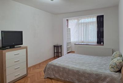 Apartament cu doua camere zona Centru etajul 1 - 1