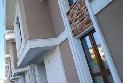 Vilă 5 camere  curte și parcare – 1 Decembrie - 2