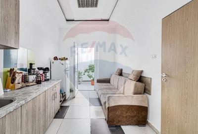 Spațiu comercial, de 130 mp, în Central - 3