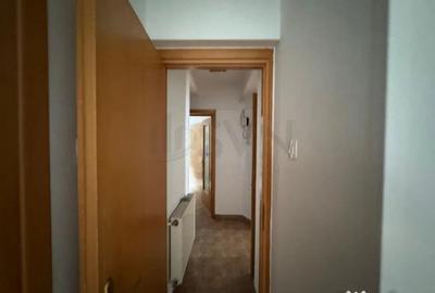 Casă cu 10 camere cu Teren 402 Mp în Lacul Tei - 4