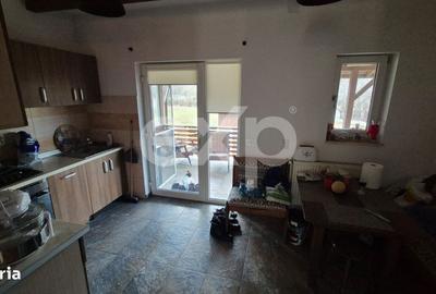 Casă cu 4 camere în Moșoaia - 2