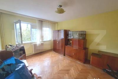 Garsonieră decomandată în Central - 2