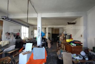 Casă cu 7 camere cu Teren 2900 Mp în Central - 18