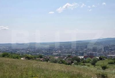 Teren de 600 mp, în Central