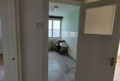 Apartament cu 2 camere decomandat în Aleea Carpați - 13