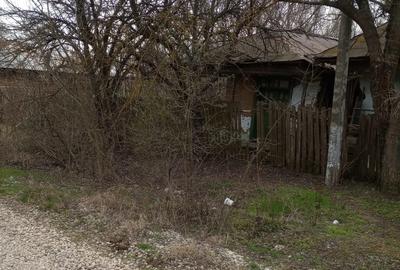 Casă în Valter Mărăcineanu - 1