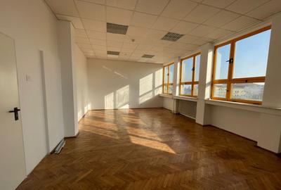 Spatiu birou - ultracentral - langa Primaria Mun. Tg. Jiu - 1