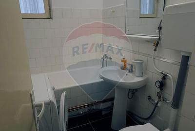 Apartament cu 3 camere decomandat, mobilat în 1 Mai - 5