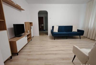 Inchiriez ap 2 cam,et 2,renovat,prima inchiriere,mobilier nou,electrocasnice noi,zona Tatarasi-Flora