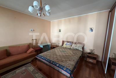 Casa familiala pentru locuit sau vacanta , spatioasa si confortabila . - 10