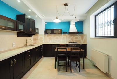 Duplex cu 8 camere cu Canalizare în Iancu Nicolae - 5