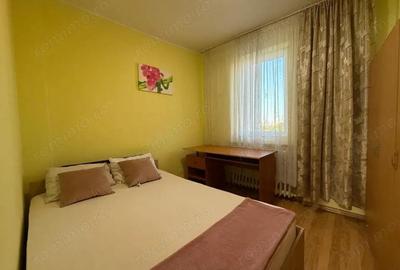Apartament cu 4 camere decomandat, mobilat în Circumvalațiunii - 9