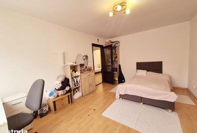 Apartament cu 4 camere semidecomandat în Precista - 14