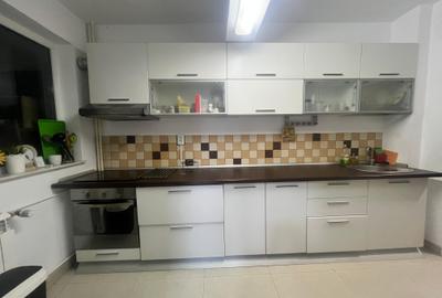 Centru apartament 3 camere renovat etajul 1 vedere stradala - 5