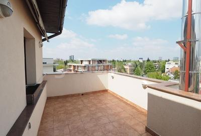 Apartament penthouse cu 3 camere  si vedere frumoasa asupra zonei - 2