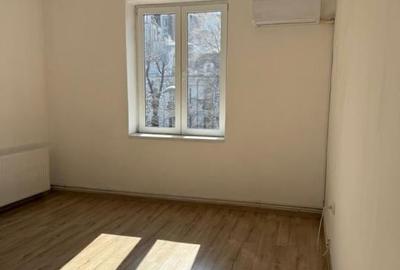 Spațiu comercial, de 90 mp, în P-ța Victoriei - 3