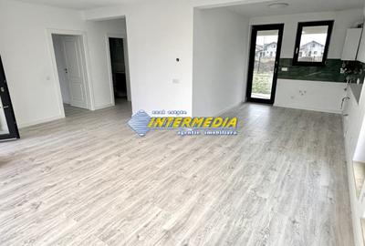 Casă individuală cu 3 camere cu Teren 353 Mp în Micești - 1