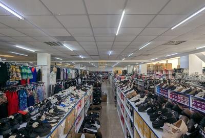 Cladire pe 3 niveluri, 2.200 mp, inchiriata integral, Brancoveanu, Sector 4 - 15