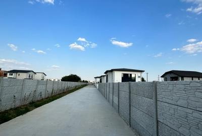 Casă individuală cu 4 camere cu Piscina în Tunari - 26