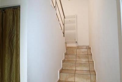 Casa cu 3 camere, curte proprie, centrala proprie zona Aradului - 9