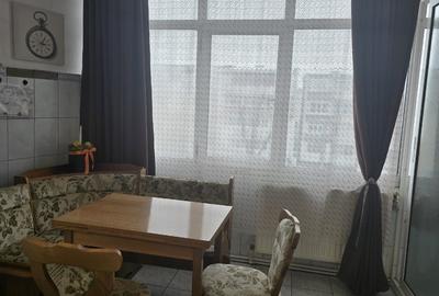 Apartament cu 2 camere decomandat în - 2