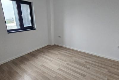 Bloc nou , Apartament de 2 camere , 2 balcoane - 3