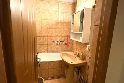 Etaj 1 cu centrala termica- zona Tei Ion Berindei Sectia 7 Politie - 11