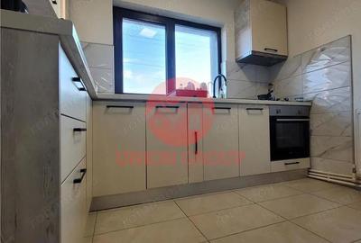 Casă cu Teren 521 Mp în Poiana - 5