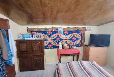 Casă cu 3 camere cu Teren 2420 Mp în Central - 8