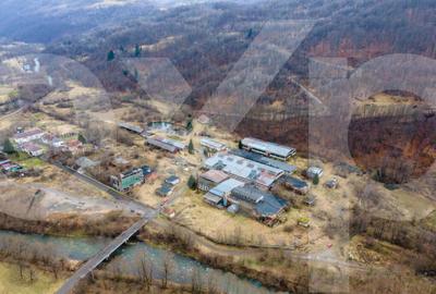 Spațiu comercial, de 5,000 mp, în Bucea - 8