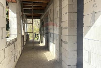 Casă cu Teren 403 Mp în Biertan - 2