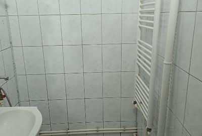 Garsonieră decomandată, mobilată în Central - 3