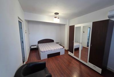 Garsonieră decomandată în Micro 14 - 5