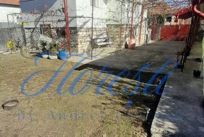 Casă cu 4 camere în Petrindu - 1