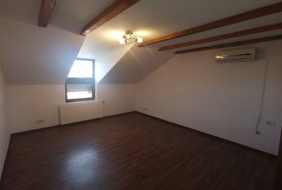 Casă individuală cu 9 camere cu Canalizare în Blașcovici - 17