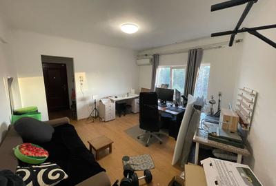 Garsoniera vis-a-vis de Palatul Cotroceni Garsoniera vis-a-vis de Palatul Cotroceni - 2